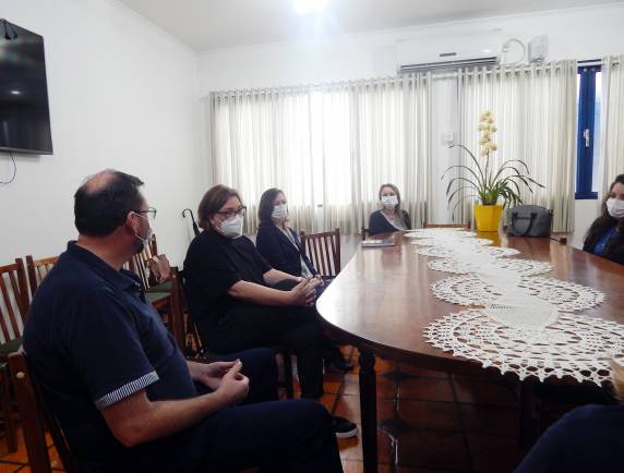 Apae de Três de Maio recebe visita de equipe da Unir/CER III de Ijuí - foto 5