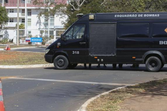 Ameaça de bomba em embaixada da Rússia mobiliza forças de segurança - foto 4