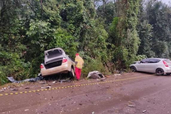 Colisão envolveu três veículos na RS-429 na tarde desta quinta (14)