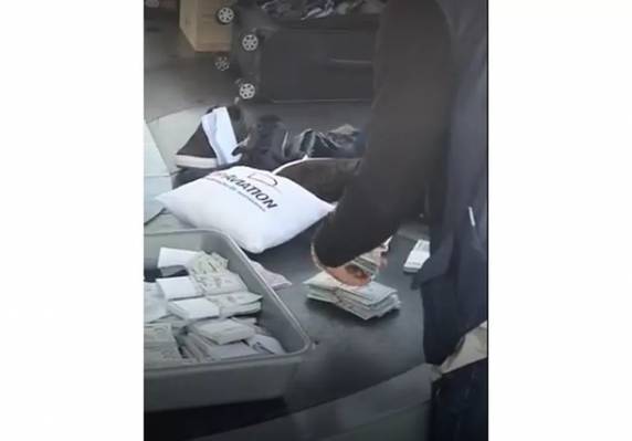 Pilotos e advogado de SC são presos na Argentina com US$ 500 mil em avião privado - foto 2