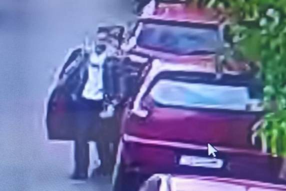 Crime aconteceu na manhã do último sábado, quando Maria Josiane Barcelos, 43 anos, fazia as unhas no estabelecimento