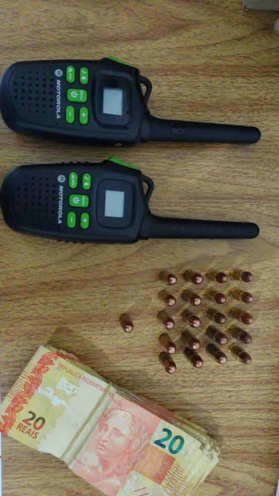 Três são presos por contrabando, receptação de veículos e porte de arma em Tiradentes do Sul - foto 2