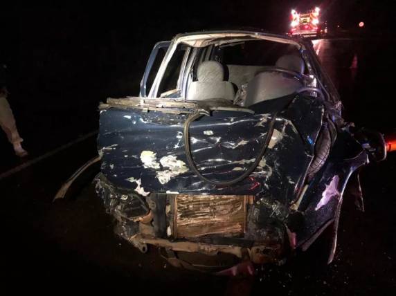De acordo com a Polícia Rodoviária Federal (PRF), no momento da colisão, por volta de 22h10, chovia fraco e a pista estava molhada.