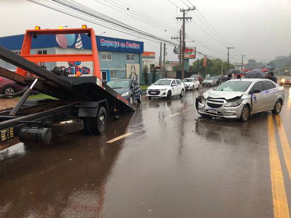 Colisão entre dois veículos deixa três feridos em Santa Rosa - foto 3