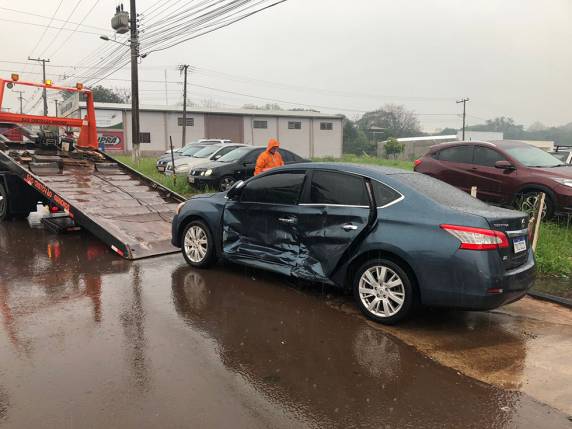 Colisão entre dois veículos deixa três feridos em Santa Rosa - foto 4