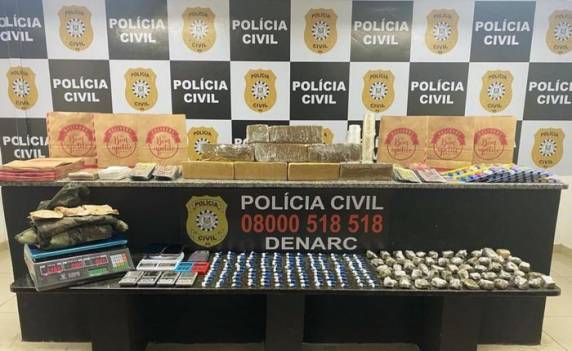 Um homem foi preso no depósito do grupo, em Alvorada, na noite de sábado