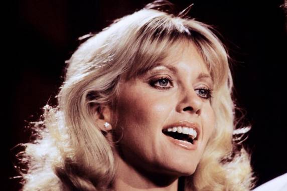 Estrela de "Grease" e dona do hit "Physical" lutava contra um câncer de mama há mais de 30 anos