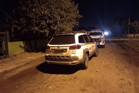 De acordo com a BM, integrantes de facção criminosa buscavam desafeto e teriam se enganado. Quatro suspeitos de envolvimento foram presos