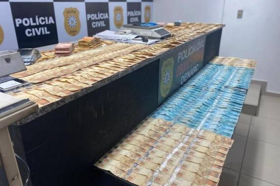 Segundo a investigação do Denarc, praça nas proximidades do Poder Judiciário da Capital se tornou ponto de circulação de usuário