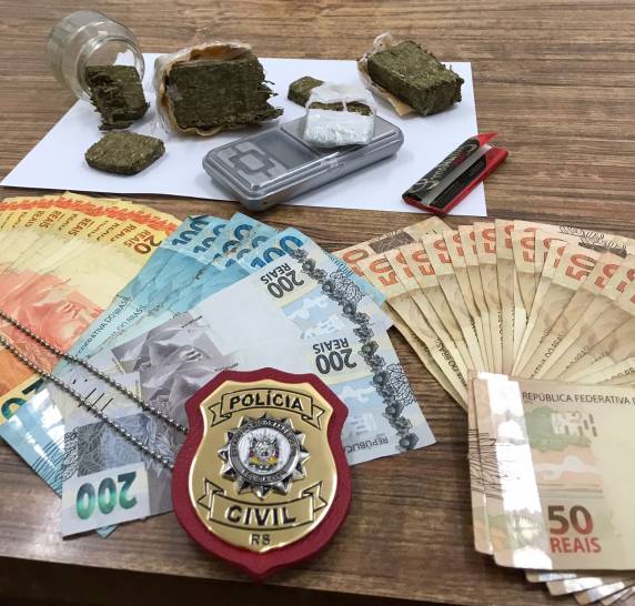 Polícia Civil prende traficante no bairro São Fernando em Cerro Largo - foto 2