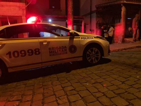 Moradia foi isolada pela Brigada Militar até a chegada dos peritos