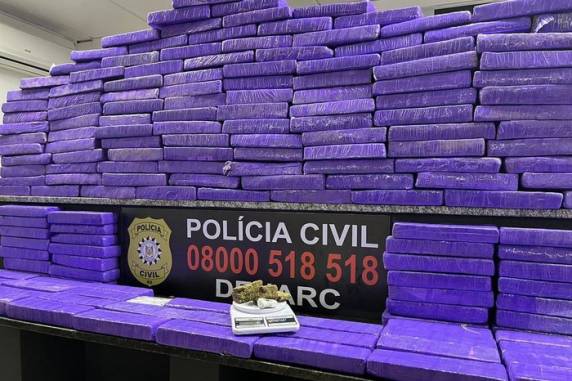Uma pessoa foi presa durante a operação