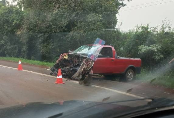 Grave acidente envolve caminhão e caminhonete na BR-472 em Santa Rosa - foto 3