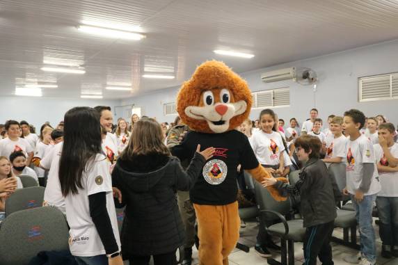 PROERD forma 195 alunos em Três de Maio - foto 3