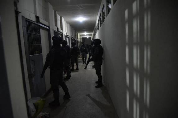 Operação transfere 13 líderes de facções criminosas do RS para penitenciárias federais - foto 2