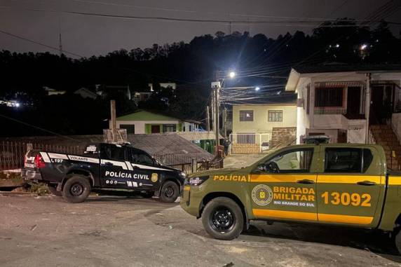 Tiroteio aconteceu após abordagem no bairro Cascata neste domingo