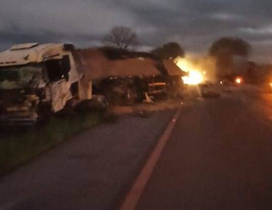 Acidente com morte envolve cinco veículos na RS-155 em Nova Ramada - foto 3