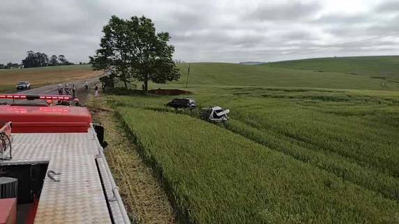 Acidente com cinco mortes na BR-285 em Santa Barbará do Sul - foto 2