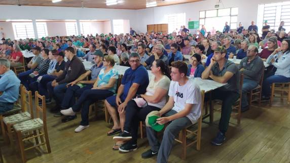 Agência de Crissiumal é a que mais libera operações de crédito rural a nível de Brasil do Sistema Sicredi