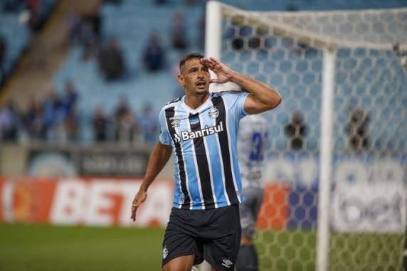 Tricolor chegou a 56 pontos. Pela projeção do clube, faltam quatro para subir