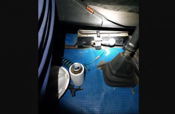 Teste do bafômetro acusou 0,94 mg/L de álcool no ar expelido, quase o triplo do necessário para configurar crime. Motorista foi preso, na noite de segunda (10), e encaminhado para a delegacia.
