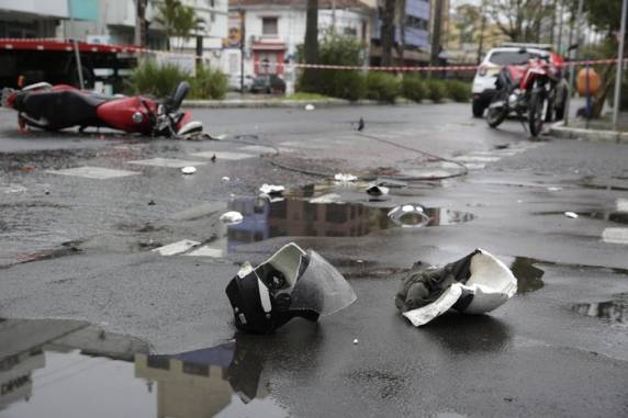 Motociclista morre em acidente no bairro Menino Deus - foto 2