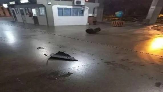 Outra mulher, que também participava da relação, conseguiu fugir após confusão com a polícia em Blumenau.