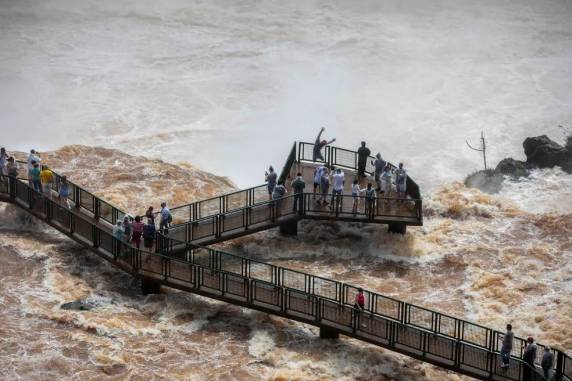 Fotos mostram Cataratas do Iguaçu após segunda maior vazão de água desde 1997; veja galeria - foto 2