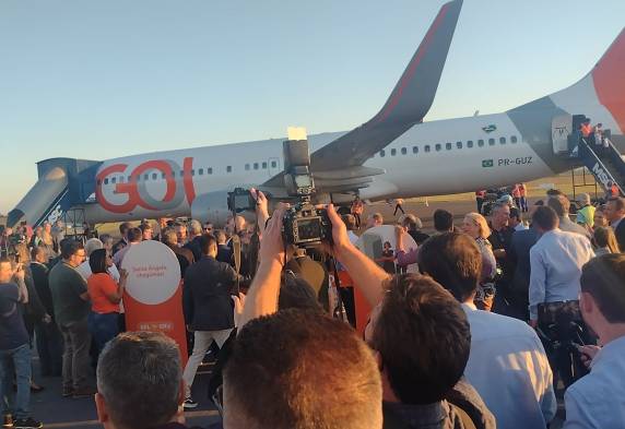 Representantes da GOL e autoridades governamentais e dos municípios que formam a região das Missões participaram dos cortes de faixa em Guarulhos e na cidade gaúcha, que promoveu recepção com tradições locais.