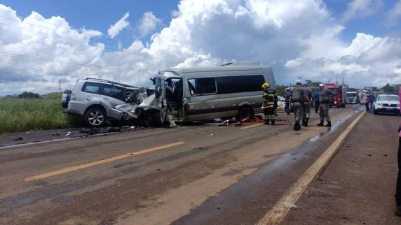 Acidente aconteceu na BR-480, em direção a Barão do Cotegipe