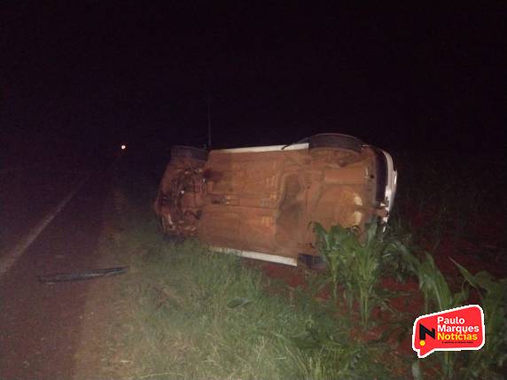 Veículo capota e provoca acidente que envolve mais dois veículos na RS-342, em Três de Maio - foto 2