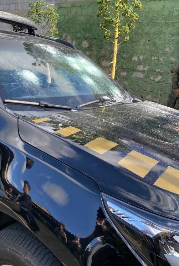 Roberto Jefferson se entrega após atacar policiais federais e passar 8 horas desrespeitando ordem do STF - foto 3