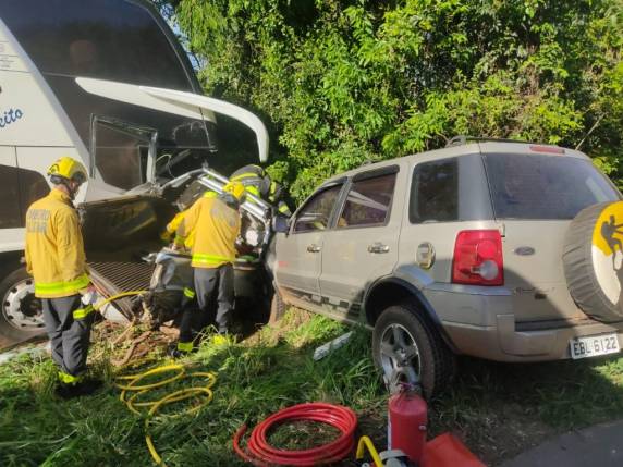 Diego Enderle Borba bateu Fiat Strada de frente com ônibus no início da manhã desta quarta-feira