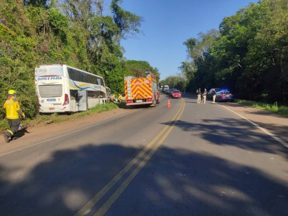 Motorista de 24 anos morre em acidente na BR-282 - foto 3