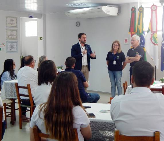 Café com Empresários celebra os 53 anos da Apae de Três de Maio - foto 3