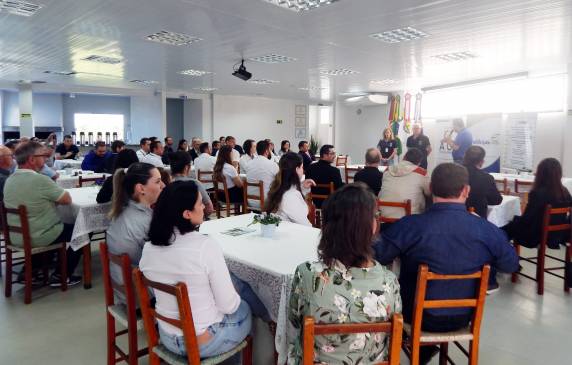 Café com Empresários celebra os 53 anos da Apae de Três de Maio - foto 5