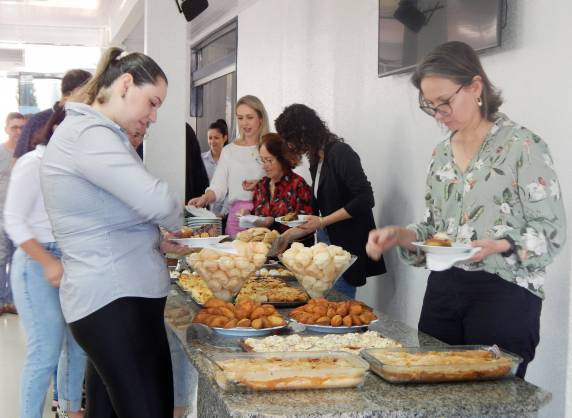 Café com Empresários celebra os 53 anos da Apae de Três de Maio - foto 4