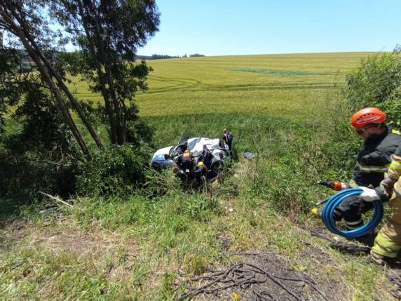 Saída de pista é registrada na BR 285 em Passo Fundo - foto 2