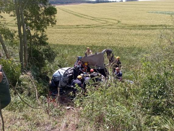 Saída de pista é registrada na BR 285 em Passo Fundo - foto 3
