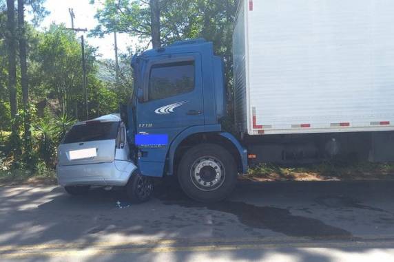 Vítima, de 53 anos, chegou a ser encaminhada ao hospital, mas não resistiu