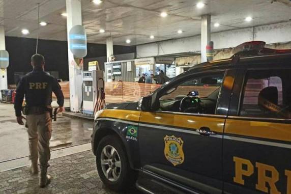 Abordagem ocorreu na BR-290, na noite desta quinta-feira (3)