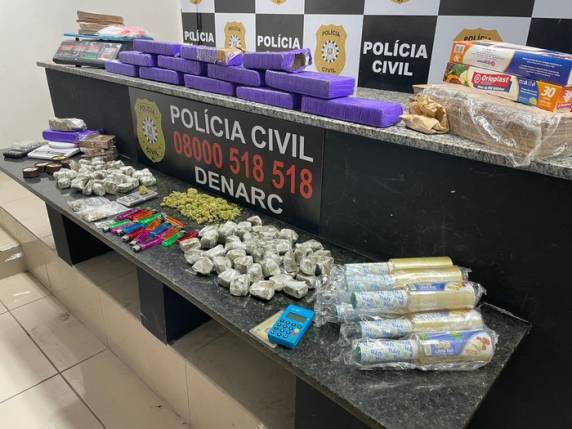 Imóvel era utilizado por dupla presa por telentrega de entorpecentes