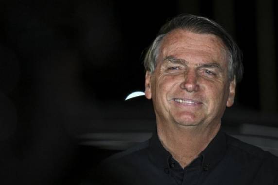 Partido quer manter o político ativo em Brasília para preservar o eleitor conservador de direita e o 