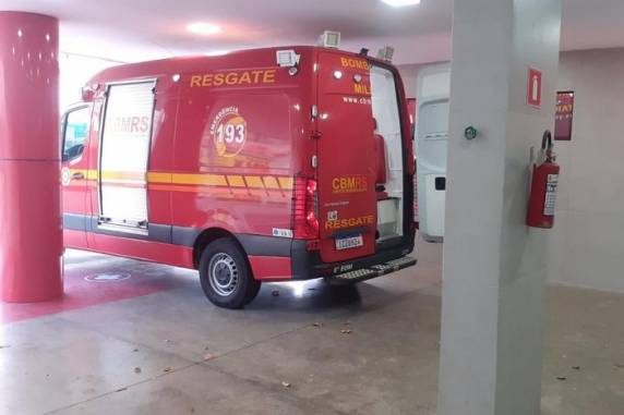 Menina chegou a ser levada ao hospital, mas não resistiu