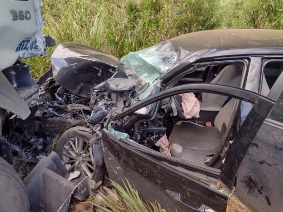 Veículos se envolveram em acidente na manhã desta sexta-feira, na SC-350