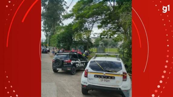 Vítima e causa da morte ainda não foram identificadas. De acordo com a Polícia Civil, a mulher teria entre 40 e 55 anos de idade.