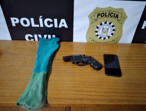 Prisão ocorreu na noite deste domingo
