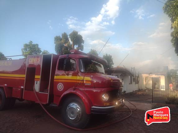 Casa é destruída por incêndio na comunidade de Bela Vista, Três de Maio - foto 5