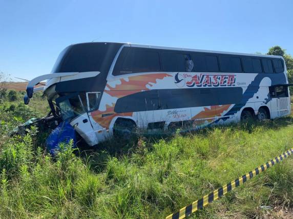 Identificado condutor de ônibus que morreu após colisão frontal na RS-324 - foto 3