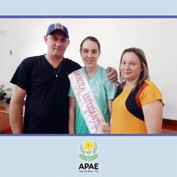 Emocionada e realizada. É assim que a aluna Fernanda Luisa Vidais se define depois de conquistar o título de Garota Estudantil das Apaes do 3º Conselho.